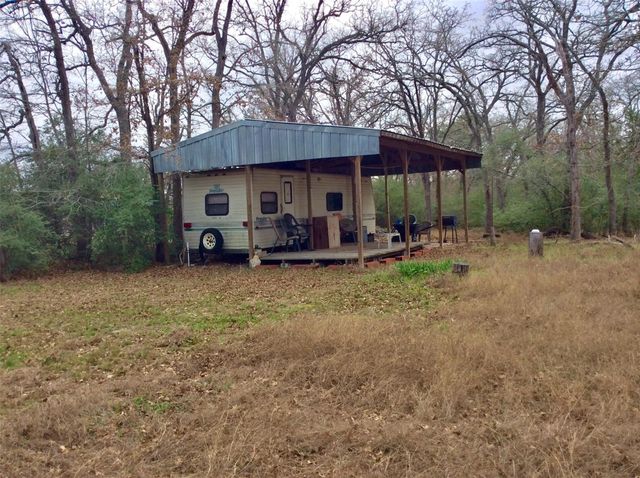 320 Alvina Ulich Street, Somerville, TX 77879