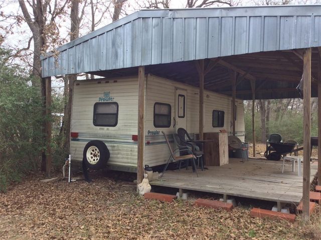 320 Alvina Ulich Street, Somerville, TX 77879