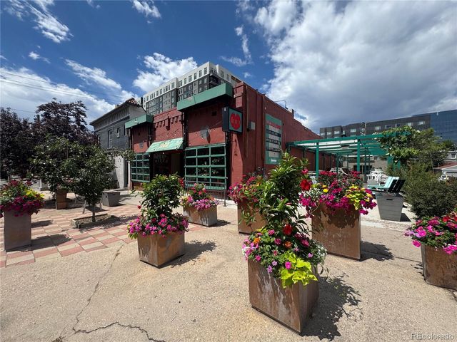718 N Grant Street 11, Denver, CO 80203