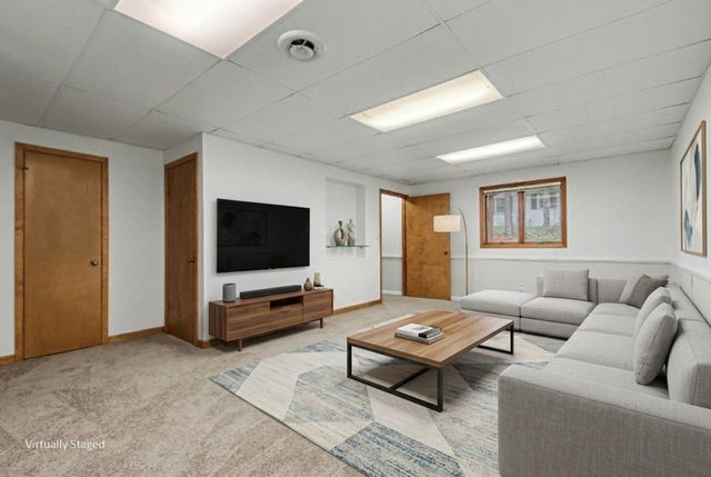 3171 Maple Villa Drive SE 1, Grand Rapids, MI 49508
