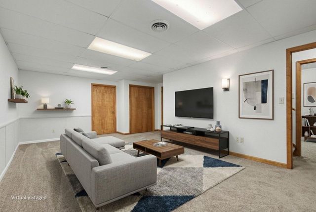 3171 Maple Villa Drive SE 1, Grand Rapids, MI 49508