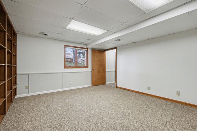 3171 Maple Villa Drive SE 1, Grand Rapids, MI 49508