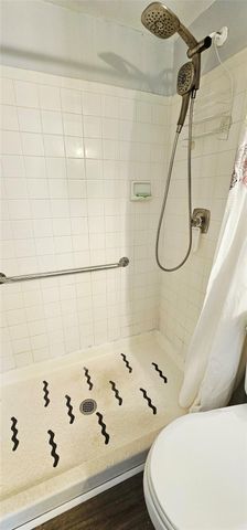 10086 NW 6th Street 101, Pembroke Pines, FL 33024