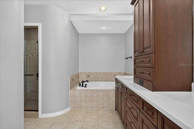 854 CHRISTINA CIRCLE, Oldsmar, FL 34677