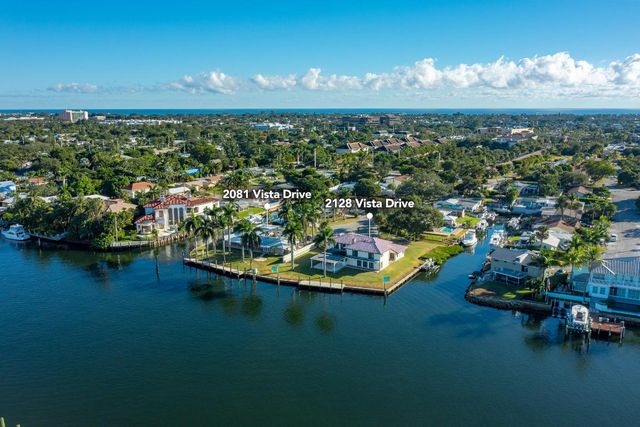 2081 Vista Drive, North Palm Beach, FL 33408