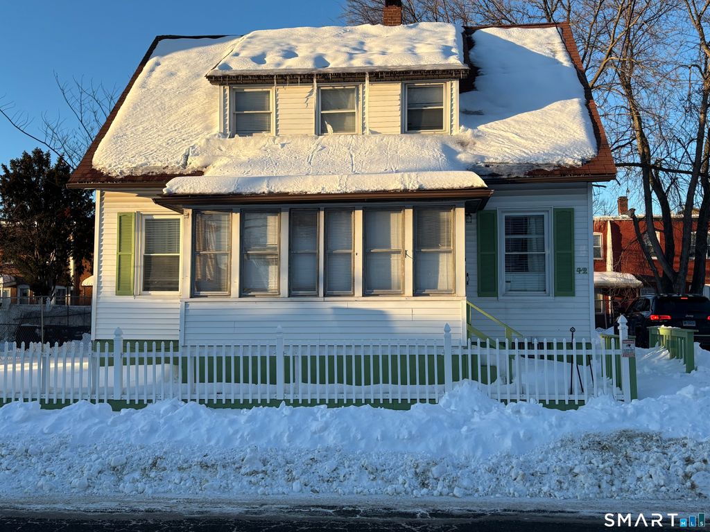 42 Bliss Street, Hartford, CT 06114