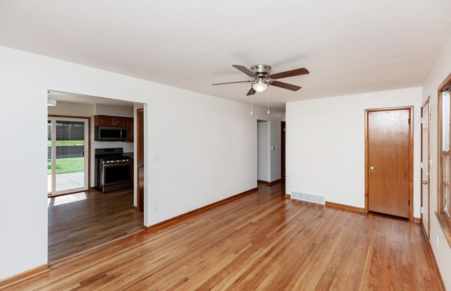 3205 Fairlane Drive, Des Moines, IA 50315