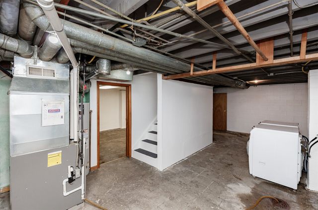 3205 Fairlane Drive, Des Moines, IA 50315