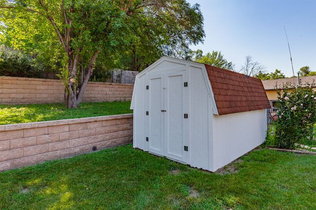 3205 Fairlane Drive, Des Moines, IA 50315