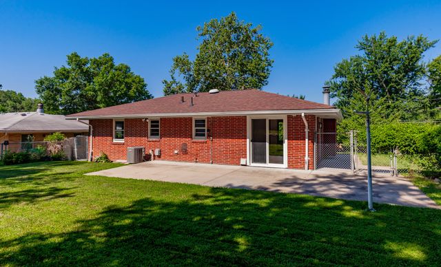3205 Fairlane Drive, Des Moines, IA 50315