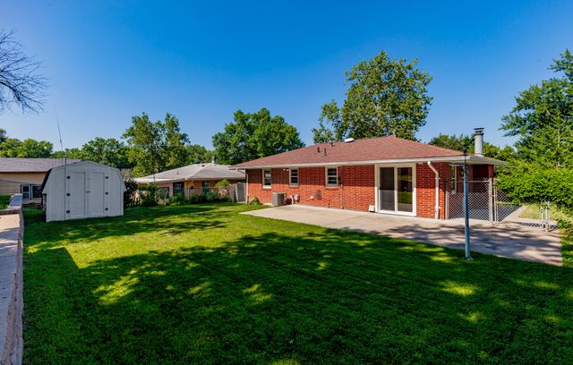 3205 Fairlane Drive, Des Moines, IA 50315