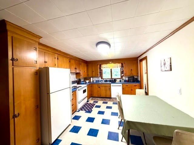 244 Grant St, Framingham, MA 01702