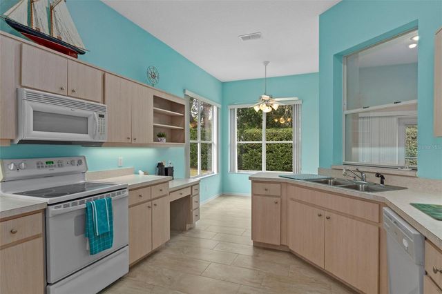 15 W BYRSONIMA LOOP, Homosassa, FL 34446