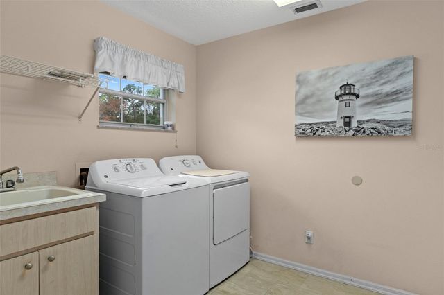 15 W BYRSONIMA LOOP, Homosassa, FL 34446