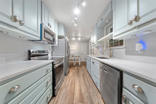 518 Fairway Road, Woodway, TX 76712