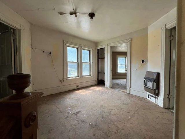 729 15th St, City Of Franklin, PA 16323