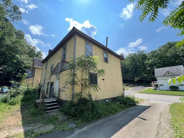 729 15th St, City Of Franklin, PA 16323