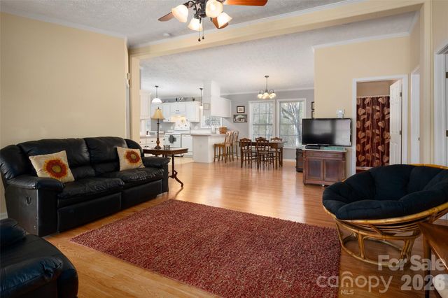 2504 Cottage Lane, Liberty Hill, SC 29074