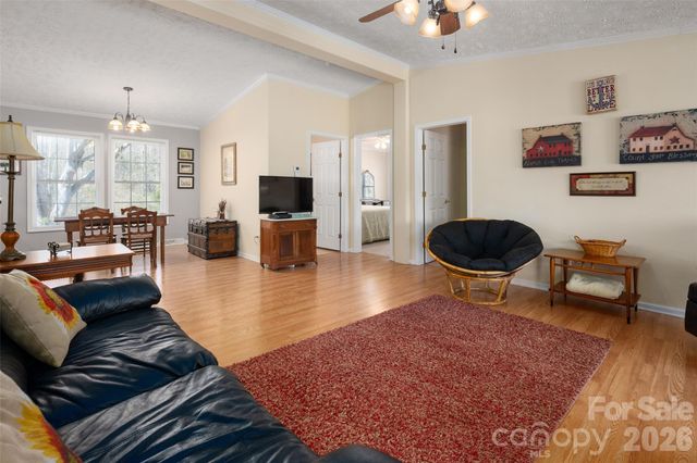 2504 Cottage Lane, Liberty Hill, SC 29074