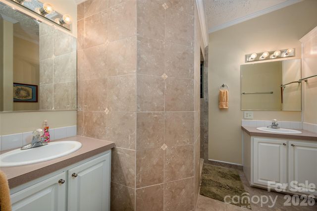 2504 Cottage Lane, Liberty Hill, SC 29074