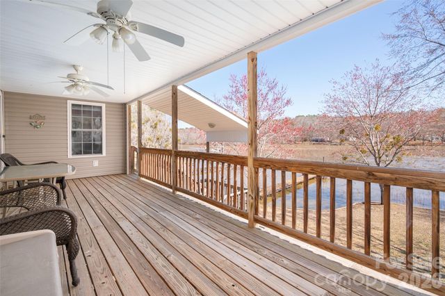 2504 Cottage Lane, Liberty Hill, SC 29074