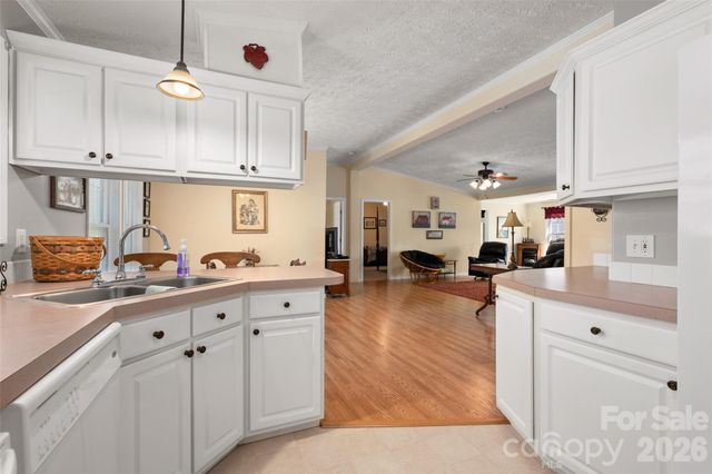 2504 Cottage Lane, Liberty Hill, SC 29074