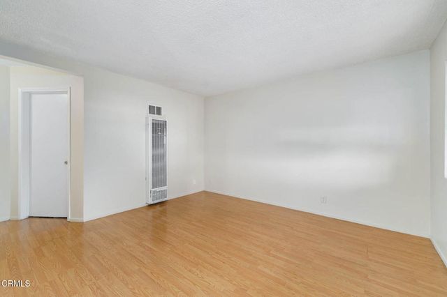 132 Poinsettia Avenue, Monrovia, CA 91016