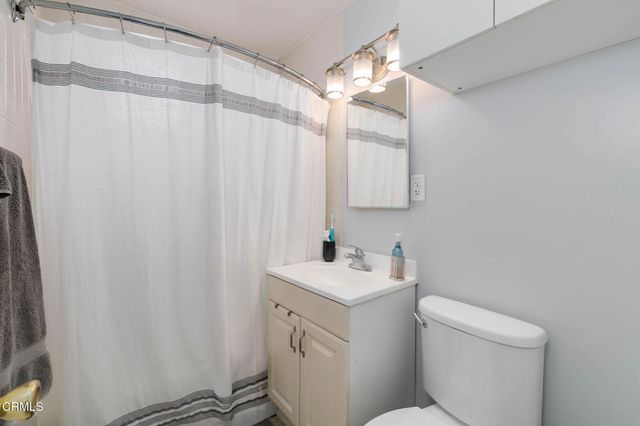 132 Poinsettia Avenue, Monrovia, CA 91016