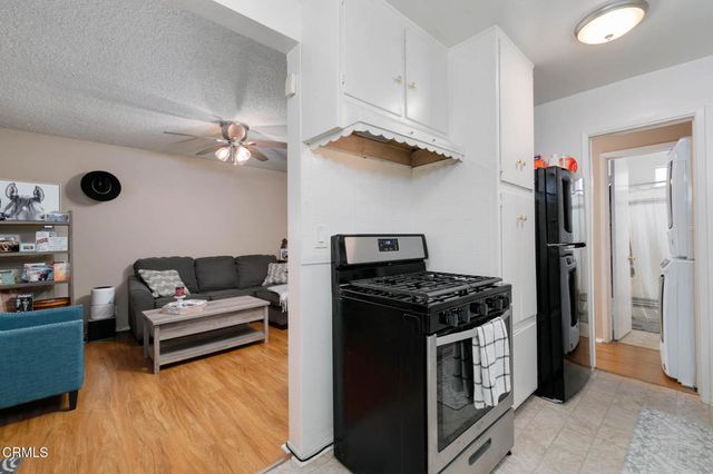 132 Poinsettia Avenue, Monrovia, CA 91016