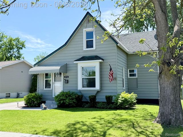 2712 Vanness Street, Port Huron, MI 48060