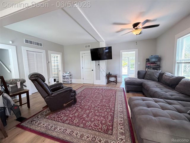 2712 Vanness Street, Port Huron, MI 48060