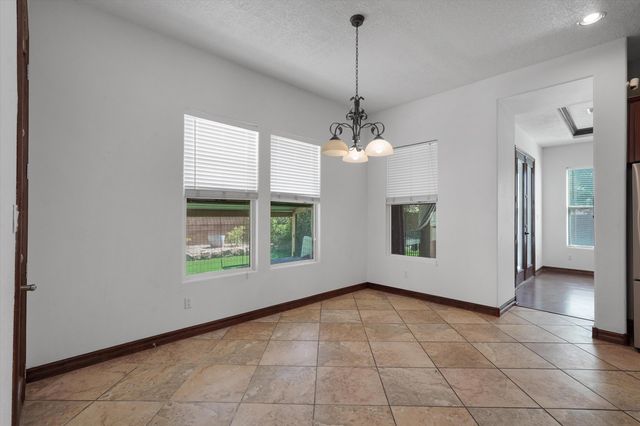 8401 Mesa Top Road NW, Albuquerque, NM 87120