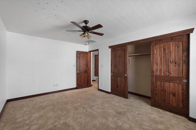 8401 Mesa Top Road NW, Albuquerque, NM 87120