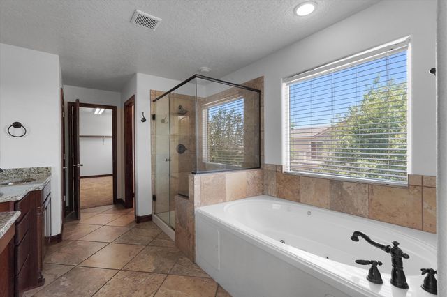 8401 Mesa Top Road NW, Albuquerque, NM 87120