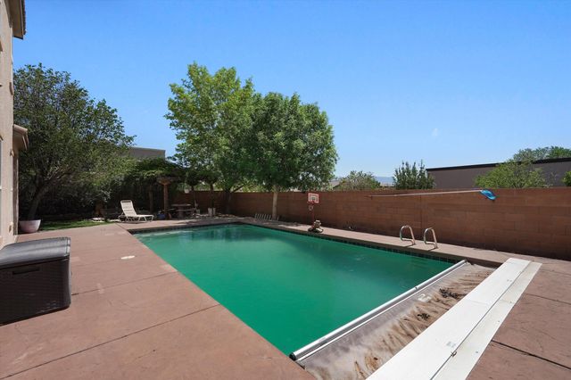8401 Mesa Top Road NW, Albuquerque, NM 87120