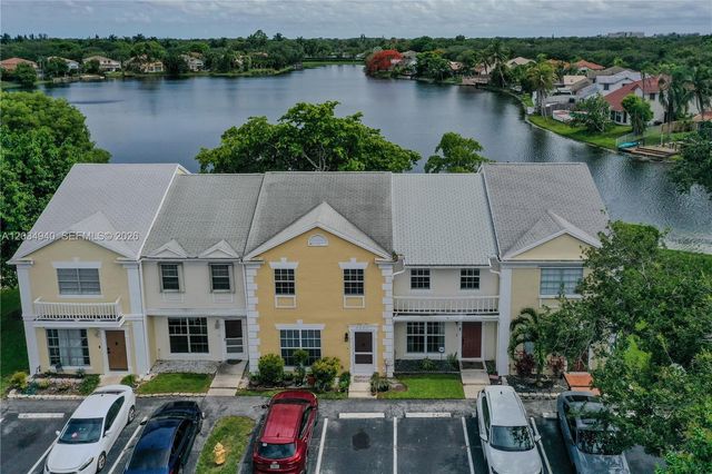 2836 S Edgehill Ln, Cooper City, FL 33026
