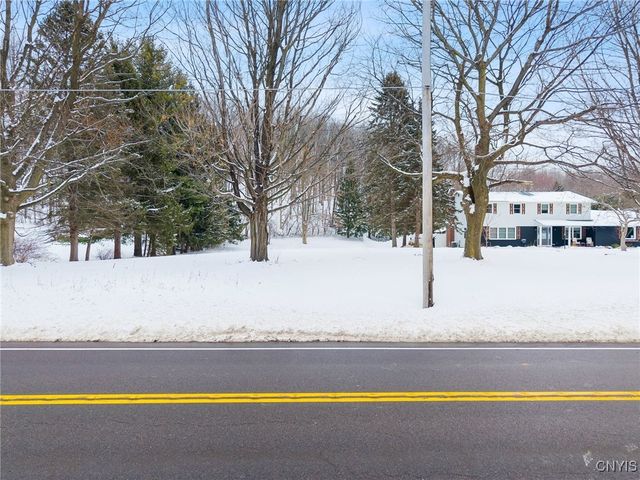 1077 Nottingham Road, Dewitt, NY 13078