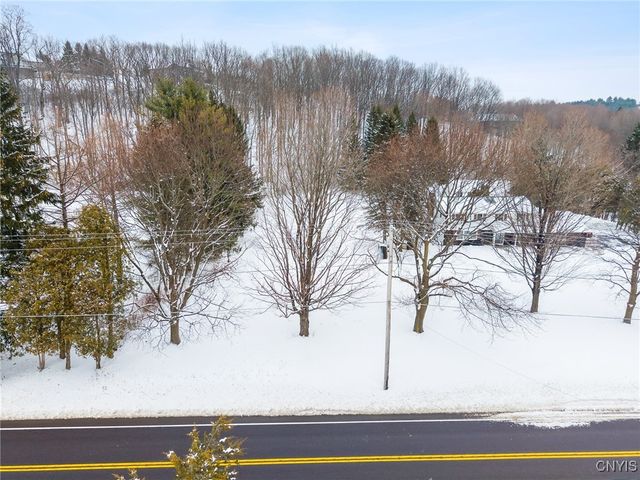 1077 Nottingham Road, Dewitt, NY 13078