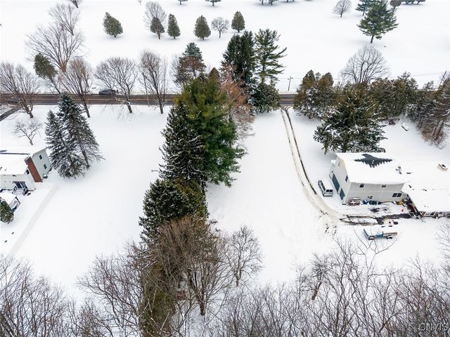 1077 Nottingham Road, Dewitt, NY 13078