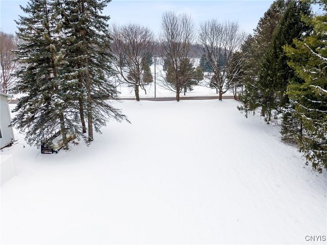 1077 Nottingham Road, Dewitt, NY 13078