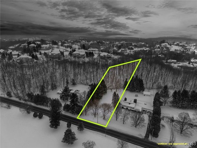 1077 Nottingham Road, Dewitt, NY 13078