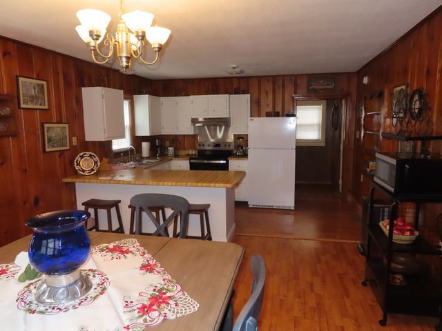 1280 Thompsonville Ln, Oak Grove, KY 42262