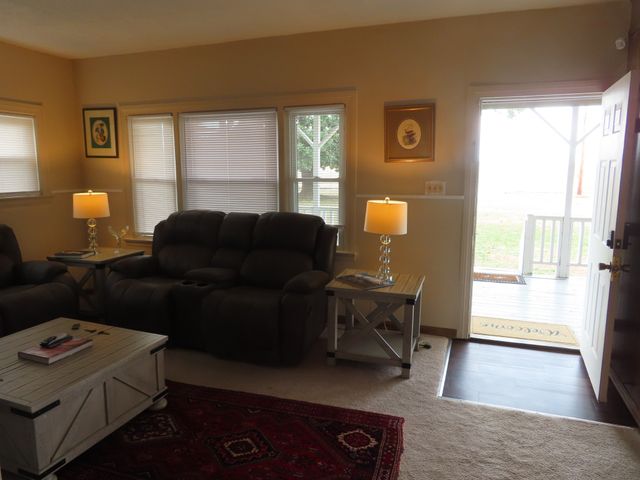 1280 Thompsonville Ln, Oak Grove, KY 42262