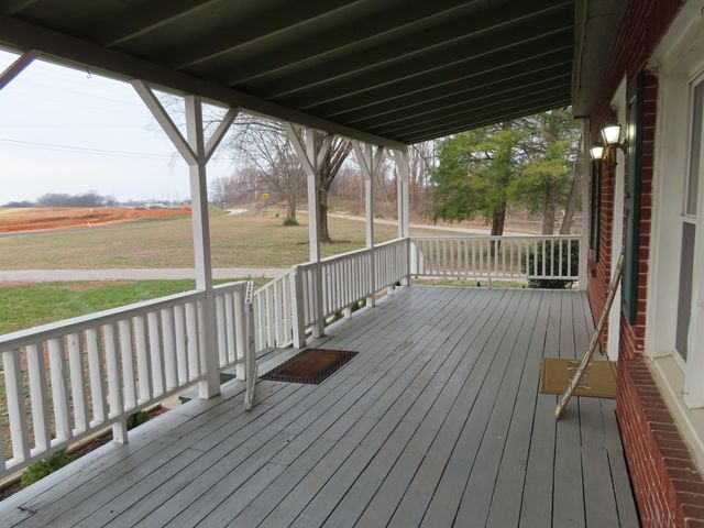 1280 Thompsonville Ln, Oak Grove, KY 42262