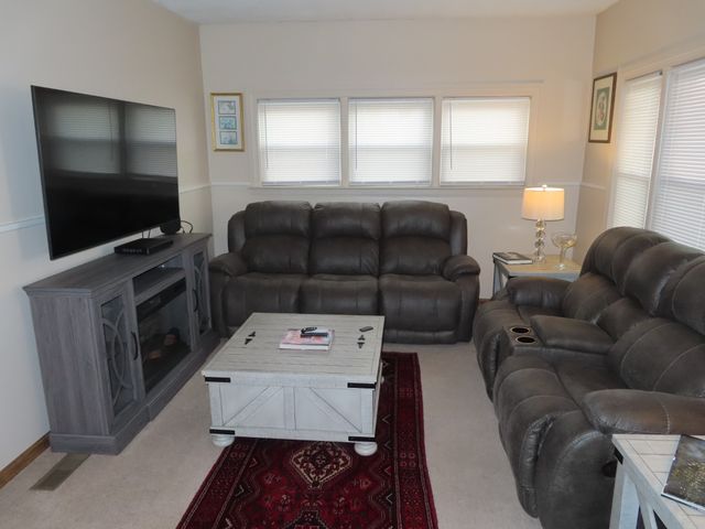 1280 Thompsonville Ln, Oak Grove, KY 42262