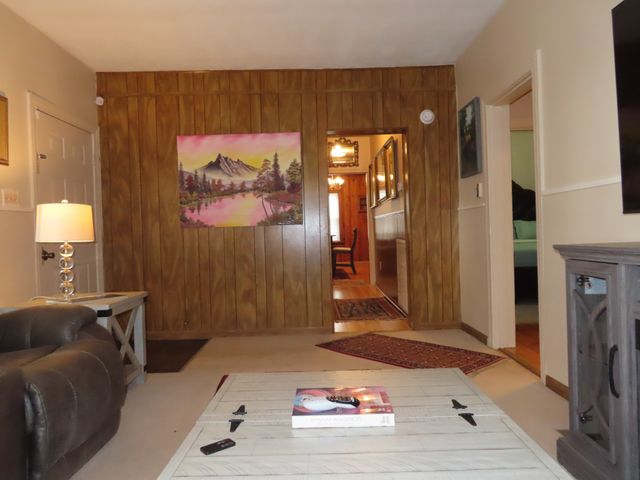 1280 Thompsonville Ln, Oak Grove, KY 42262