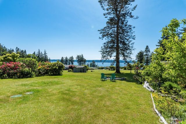 3568 S Camano Drive, Camano Island, WA 98282