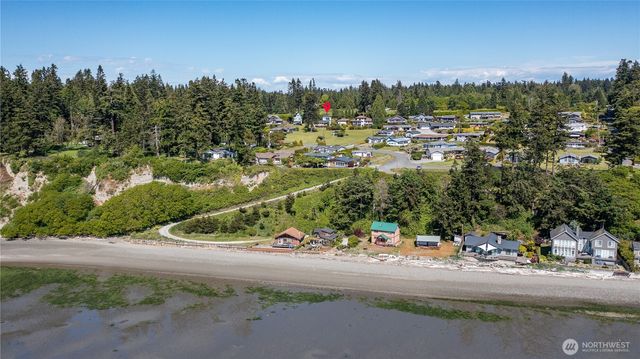 3568 S Camano Drive, Camano Island, WA 98282