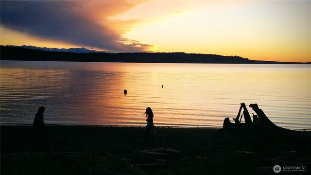 3568 S Camano Drive, Camano Island, WA 98282