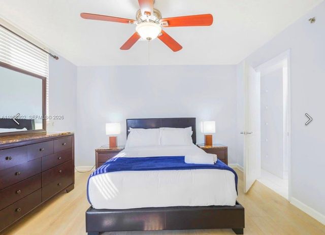 1200 Brickell Bay Dr 1509, Miami, FL 33131